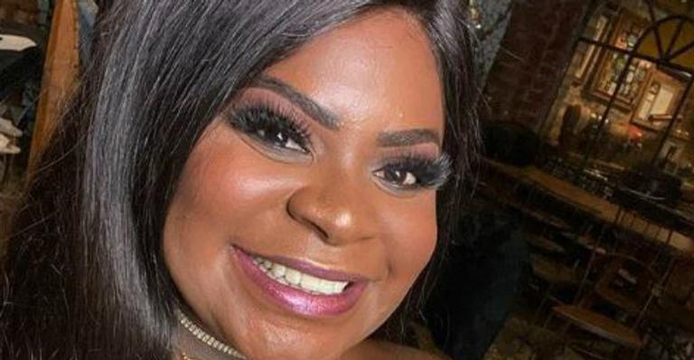 Jojo Todynho aparece mais magra e de lingerie minúscula na cama