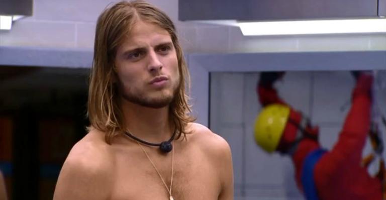 BBB 20: Daniel olha o Queridômetro e reclama dos emojis de Babu: Que ridículo”