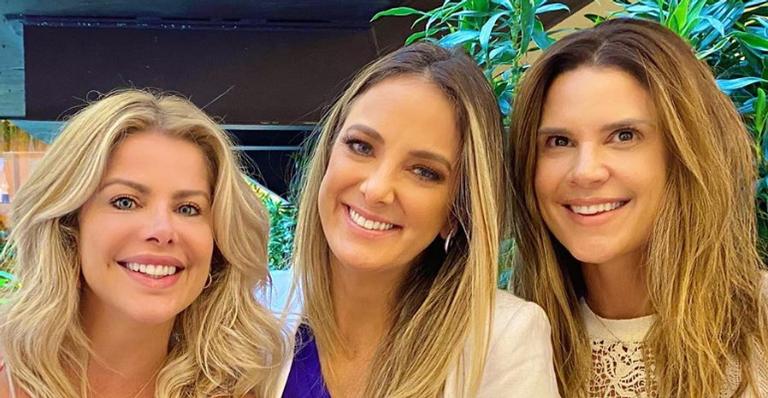 Karina Bacchi aproveita tarde ao lado de Ticiane Pinheiro e Mariana Kupfer: ”Encontro das mamães”