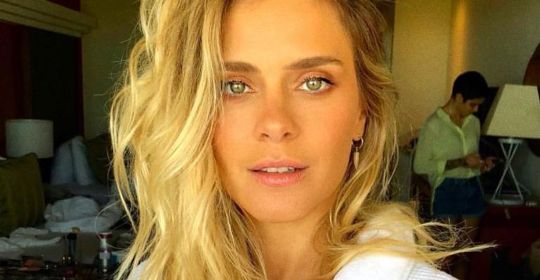 Carolina Dieckmann revela ser grande fã de Billie Eilish com montagem divertida na web