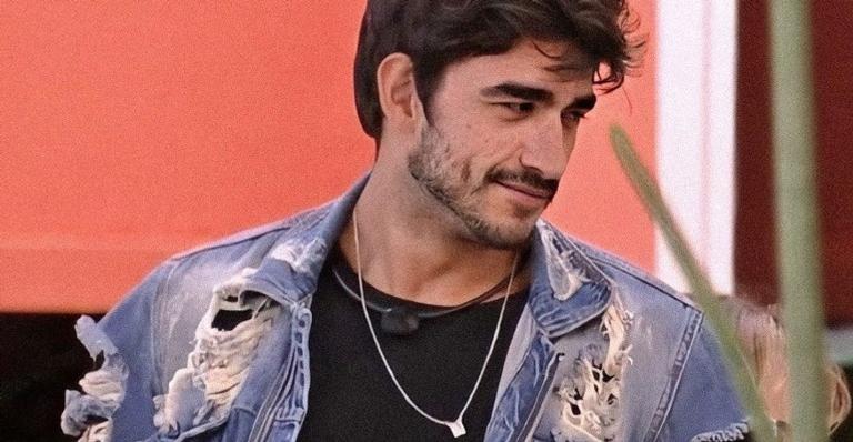 Após polêmica do escapulário, Guilherme garante: ”Não me incomodei”