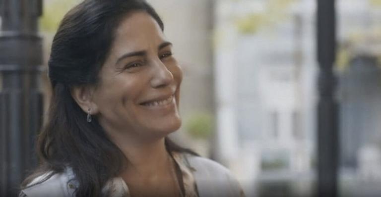 Lola surpreende familiares ao decidir se casar no final de ‘Éramos Seis’