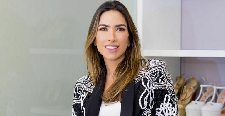 Patricia Abravanel surpreende ao repetir roupa após quatro anos de usá-la pela primeira vez