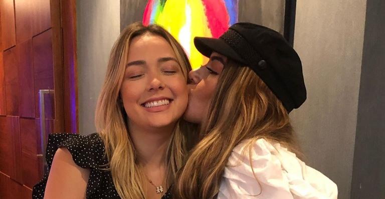 Carol Dantas posa com Rafaella Santos e parabeniza ex-cunhada: ”Feliz aniversário amiga”