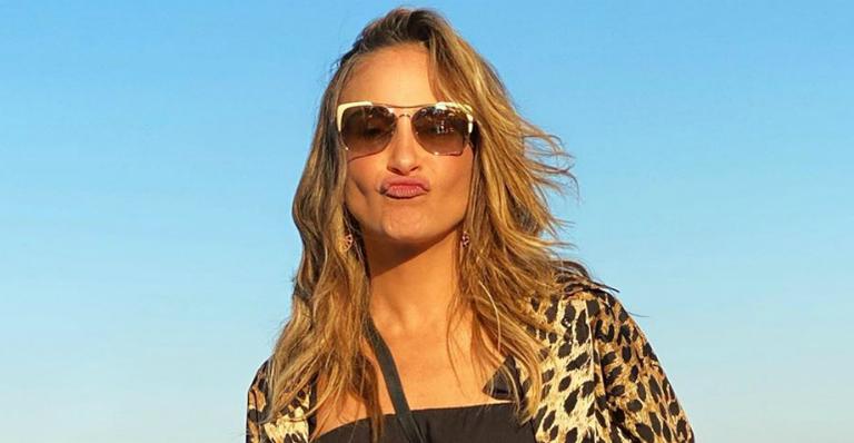 Claudia Leitte posta vídeo engraçado e mostra filho observando: ”Rafael julgando a mãe”