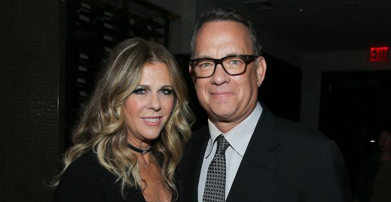 Tom Hanks e a esposa Rita Wilson estão com coronavírus e ficarão isolados