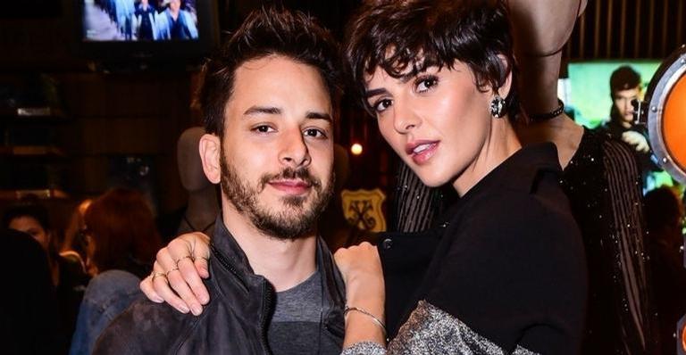 Esposa de Junior Lima mostra foto inédita do casamento dos dois no exterior