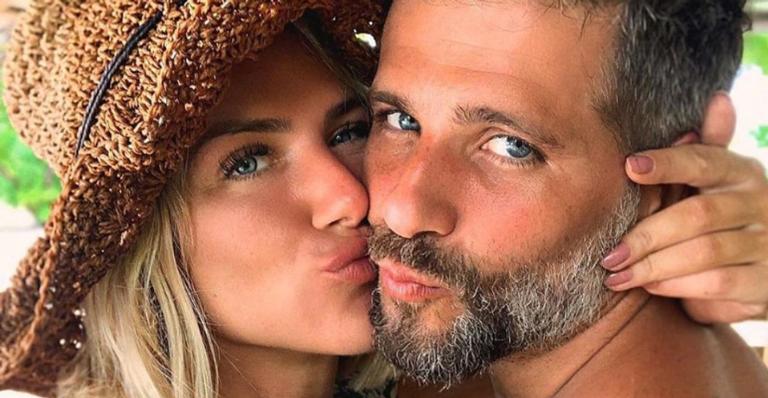 Giovanna Ewbank comemora 10 anos de casada com Bruno Gagliasso e se declara: ”Feito de amor”