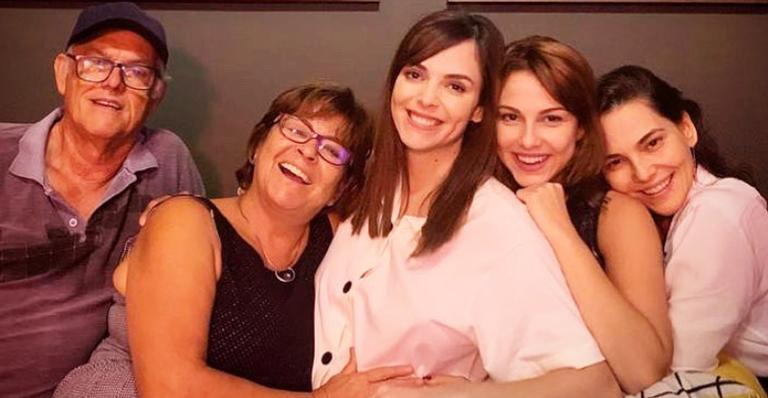 Tainá Müller manda recado para sobrinho que ainda não nasceu: ”Fica guardadinho aí”