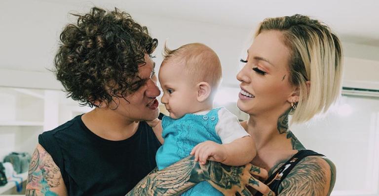 Filho de Zoo e Christian Figueiredo completa dez meses e comemora com tema de Os Incríveis