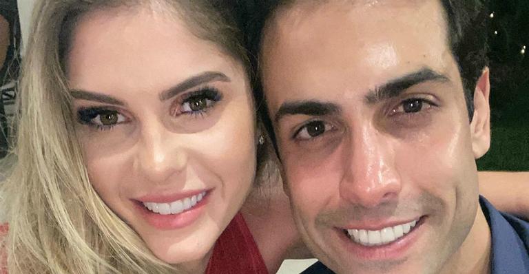 Bárbara Evans comemora 2 anos ao lado de Gustavo Theodoro: ”Te amo meu amor”