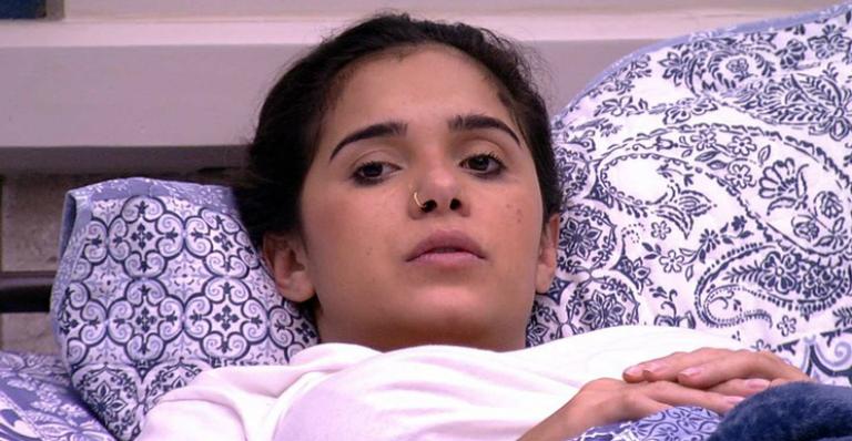 BBB20: Gizelly questiona Pyong sobre Prior: ”Por que você fez essa palhaçada de afrontar?”
