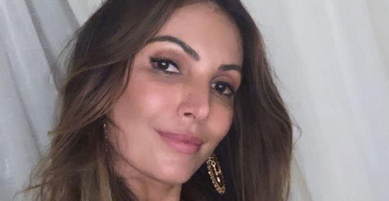 Após viajar, Patricia Poeta volta para casa e mostra seu isolamento