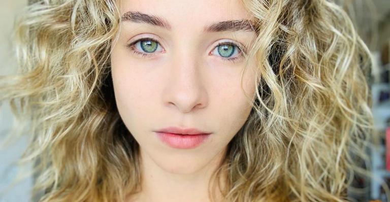 Laryssa Ayres lembra cliques de viagem que fez para a Califórnia com amiga: ”Fomos muito felizes”