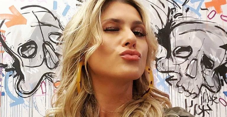 Lívia Andrade mostra paredes da casa pichadas e divide opiniões entre os internautas