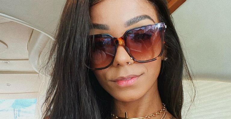 Brunna Gonçalves arranca suspiros ao relembrar clique de biquíni em Angra dos Reis