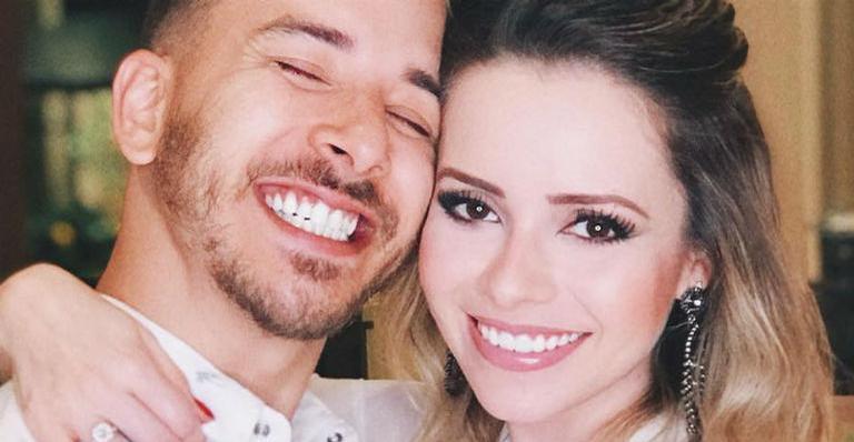 Globo reprisa especial do ‘Altas Horas’ com a dupla Sandy e Junior