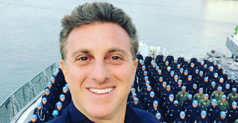 Coronavírus: Luciano Huck se solidariza por profissionais da saúde: ”Uma salva de palmas”