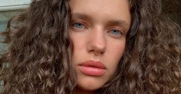 De quarentena, Bruna Linzmeyer aparece com máscara de argila e mostra que o skincare está em dia