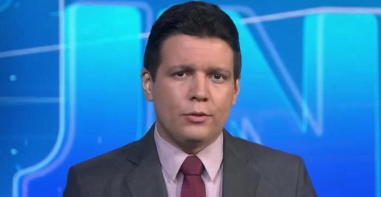 Coronavírus: Apresentador do Jornal Nacional respira com ajuda de aparelhos
