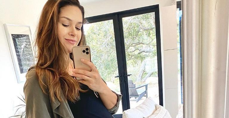 Fernanda Machado fala sobre a quarentena na Califórnia: ”Oficialmente obrigatório”