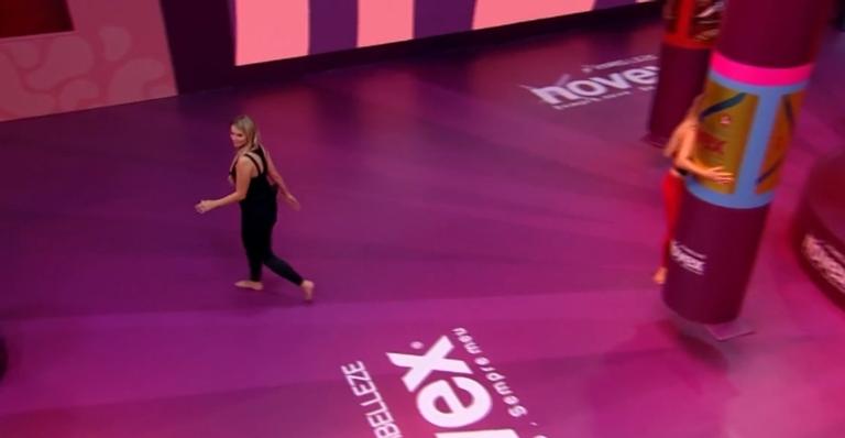BBB20: Marcela escorrega e é eliminada da prova do Líder; Thelma, Mari e Gabi resistem