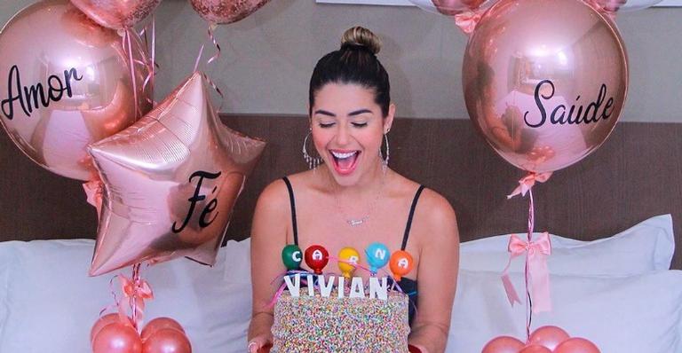 Vivian Amorim celebra 27 anos: ”Chegou o meu dia tão esperado e amado”