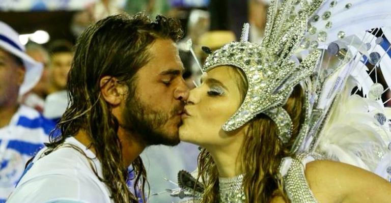 De quarentena, Isabella Santoni usa as redes sociais para lamentar estar longe do namorado, Caio Vaz