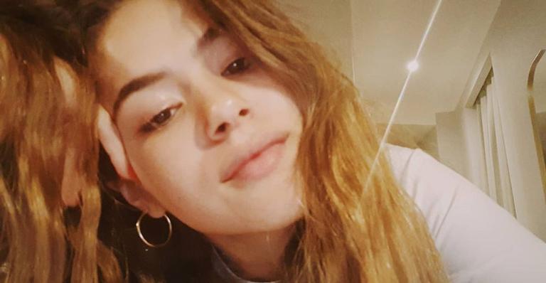 Maísa Silva usa as redes sociais para mostrar como está passando a quarentena e diverte seguidores