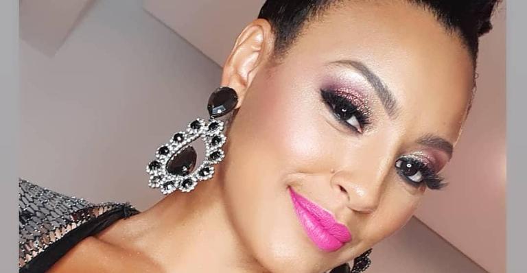 Sheron Menezzes mostra seu treino durante a quarentena: ”O corpo não pode ficar parado”