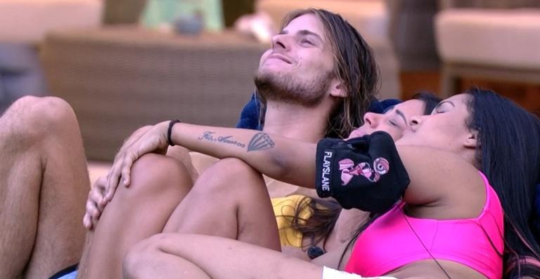 BBB20: Emparedados se emocionam cantando sucesso de Cássia Eller