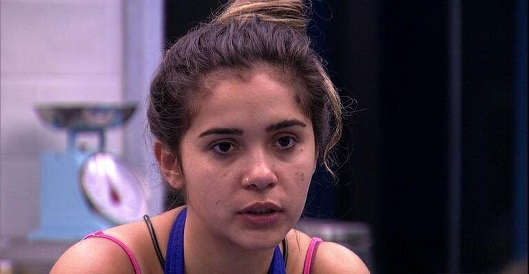BBB20: Gizelly faz fofoca proibida de sister para Thelma: ”Quer ver o circo pegar fogo”