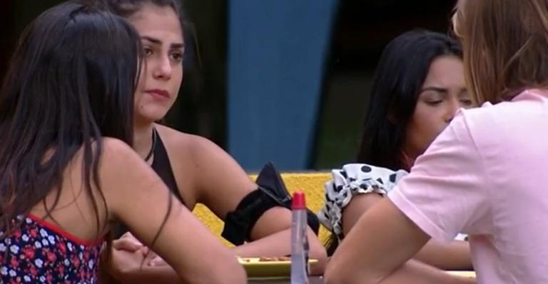 BBB20: Em clima de despedida, Mari se declara para os emparedados: “Vocês são pessoas especiais”