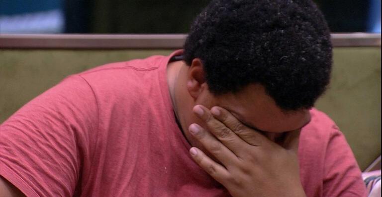 BBB20: Babu se emociona sozinho: ”Pensei que não ia passar nem da primeira semana”