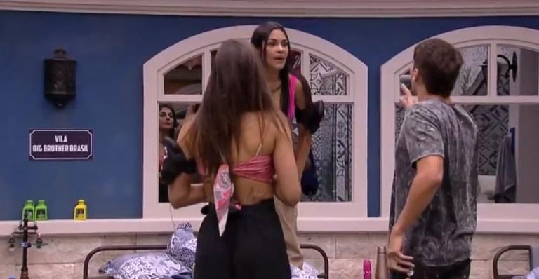 BBB20: ”Vocês vão ter que me segurar”, dispara Flayslane para Prior e Mari