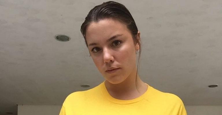 Alice Wegmann fala sobre os sintomas do coronavírus e critica discurso de Bolsonaro