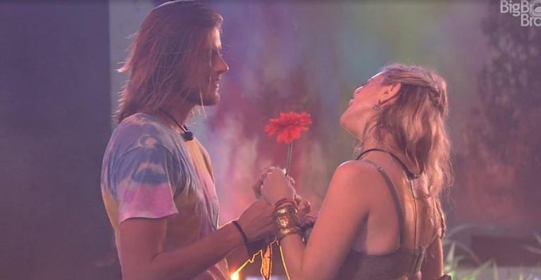 Daniel comenta suposto interesse em Marcela por conta da popularidade
