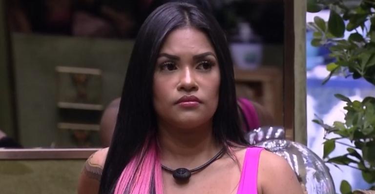 BBB 20: Flayslane reclama de postura de sisters: ”Quando sai uma pessoa deles, é paredão falso”