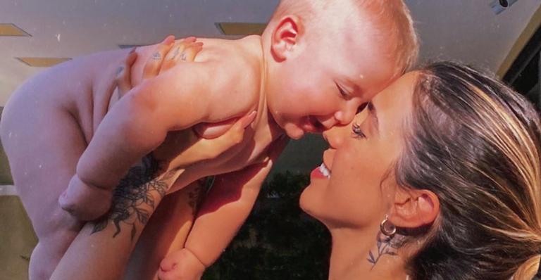 Gabi Brandt exibe filho dando beijinho e explode o fofurômetro na web