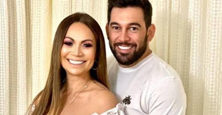 Solange Almeida volta a namorar com ex-marido, mas segue morando em casas separadas, diz colunista