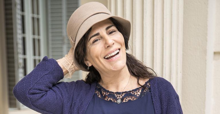 Gloria Pires posta tbt do último dia de gravação de Éramos Seis: ”Fechando com chave de ouro”