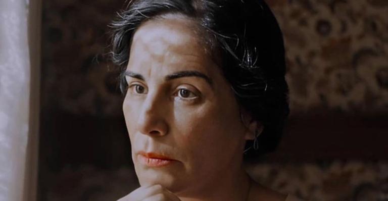 Glória Pires se despede da equipe de cabeleireiras e maquiadoras da novela ‘Éramos Seis’
