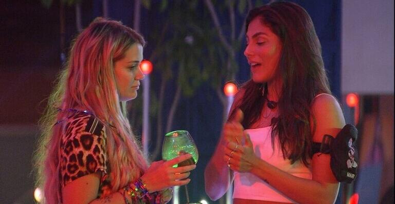 BBB20: Após briga com Gizelly, Marcela desabafa com Mari: ”Tem hora que me enche o saco”