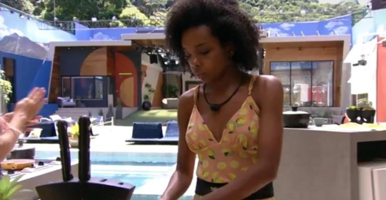 BBB20: ”Acho que ele seria capaz”, opina Thelma sobre possível decisão de Prior