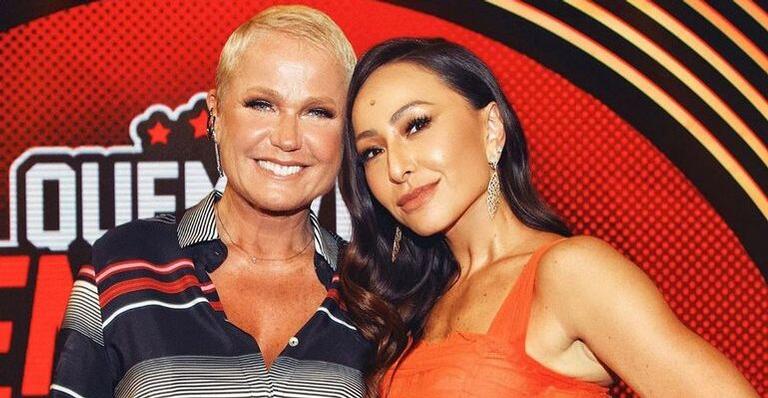 Sabrina Sato surge grávida em foto com Xuxa Meneghel e encanta