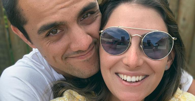 Mariana Uhlmann, esposa de Felipe Simas, surge em momento fofo com o caçula: ”Amor”