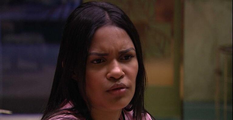 BBB20: Flayslane fala de sister para Felipe Prior: ”Ela tenta me prejudicar”