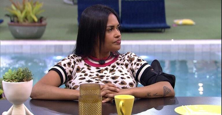 BBB20: Com saída de Prior, Flayslane e sister sentem que serão alvo da casa: ”Uma dor constante”