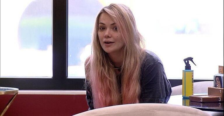 Irmã gata de Marcela do BBB 20 exibe corpaço e rouba a cena no Instagram