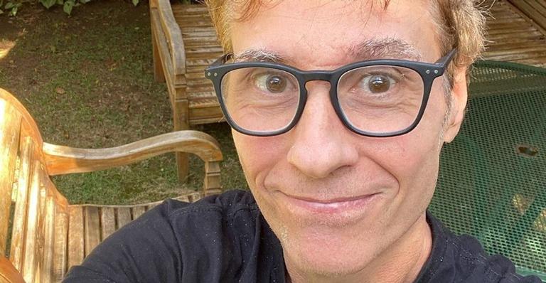 Dinho Ouro Preto revela que está melhorando do covid-19: ”Todo dia um pouco melhor”